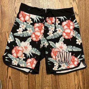 HVIII floral GOAT short